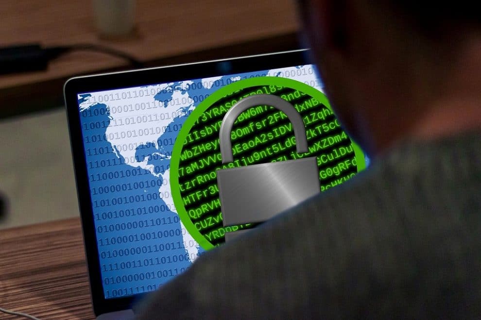 Ransomware MountLocker mới tống tiền và trích xuất dữ liệu