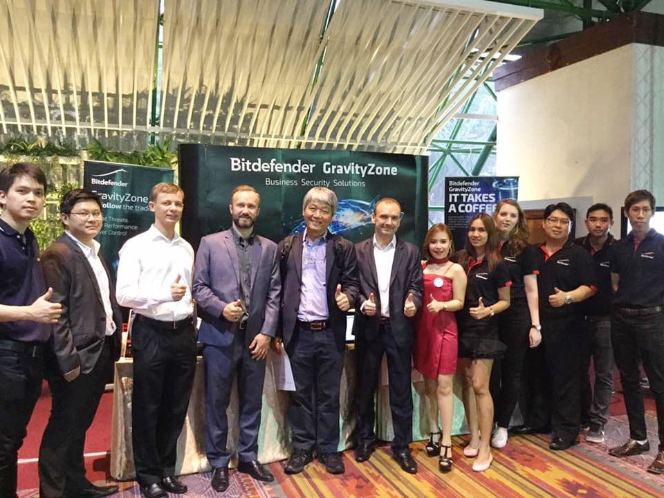 Đội ngũ Bitdefender Thái Lan tại một sự kiện bảo mật doanh nghiệp GravityZone ở Bangkok