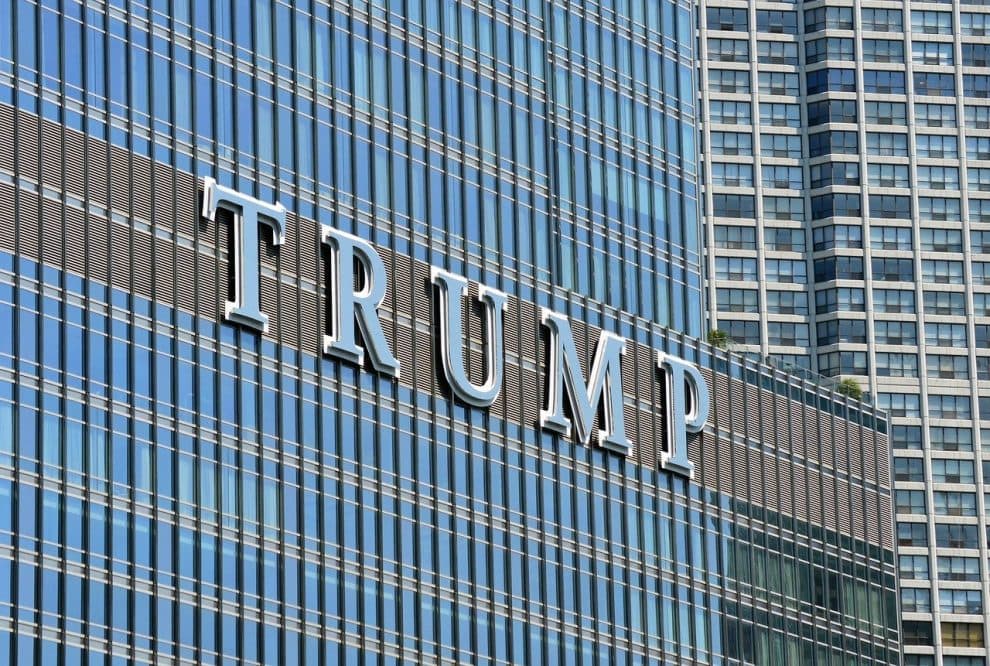 Trang web chiến dịch của Donald Trump bị thu hồi vì tin tặc đang chạy trò lừa đảo tiền điện tử
