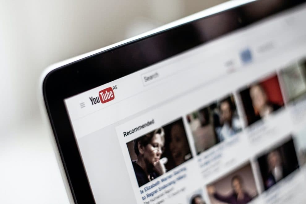 Gần 235 triệu tài khoản YouTube, TikTok và Instagram được hiển thị công khai