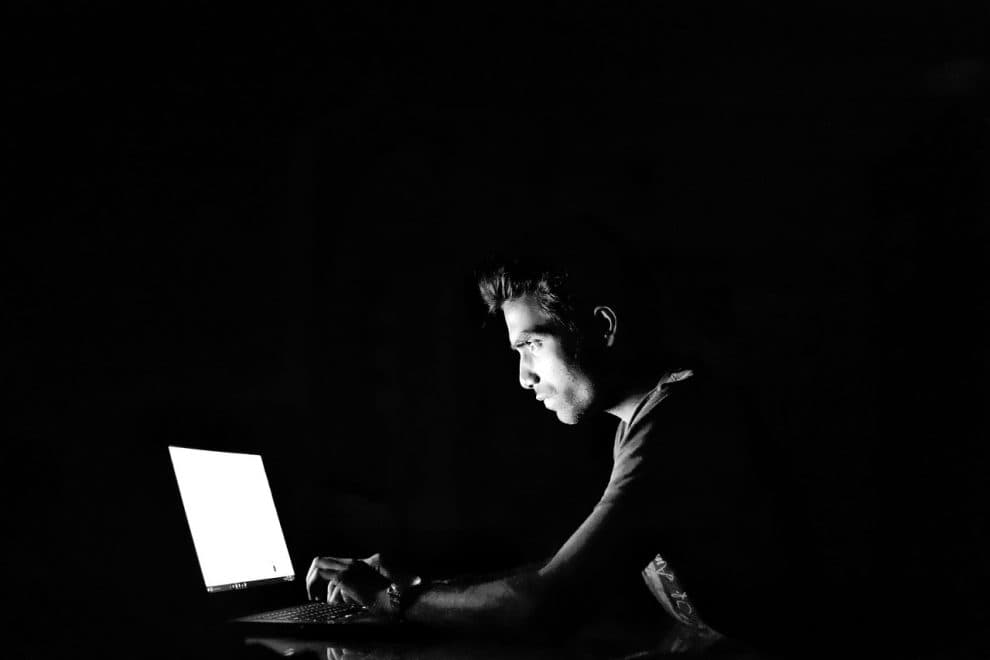 Tài khoản Facebook bị hack của bạn có giá $ 75 trên Web đen